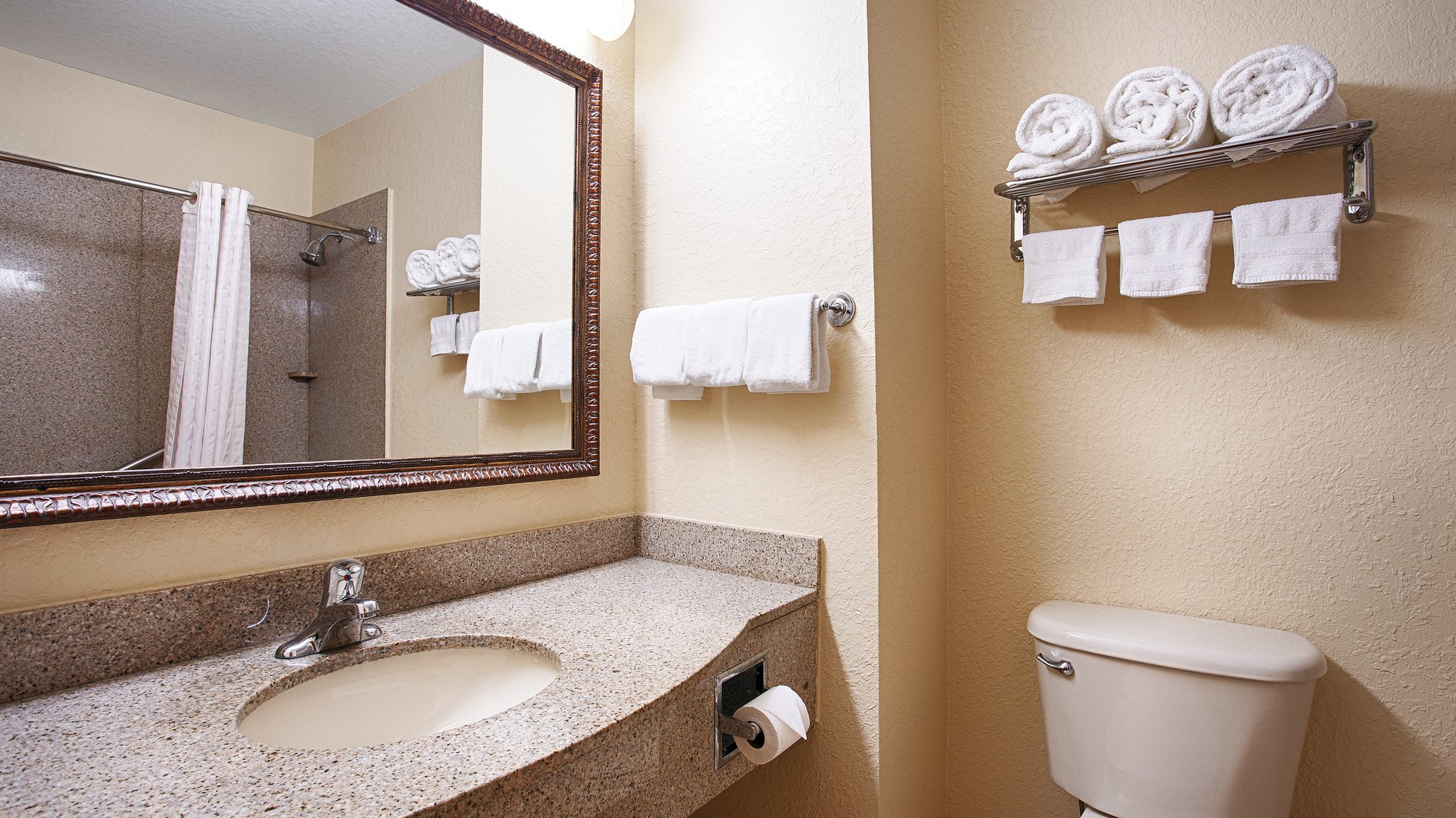 Best Western Edgewater Inn