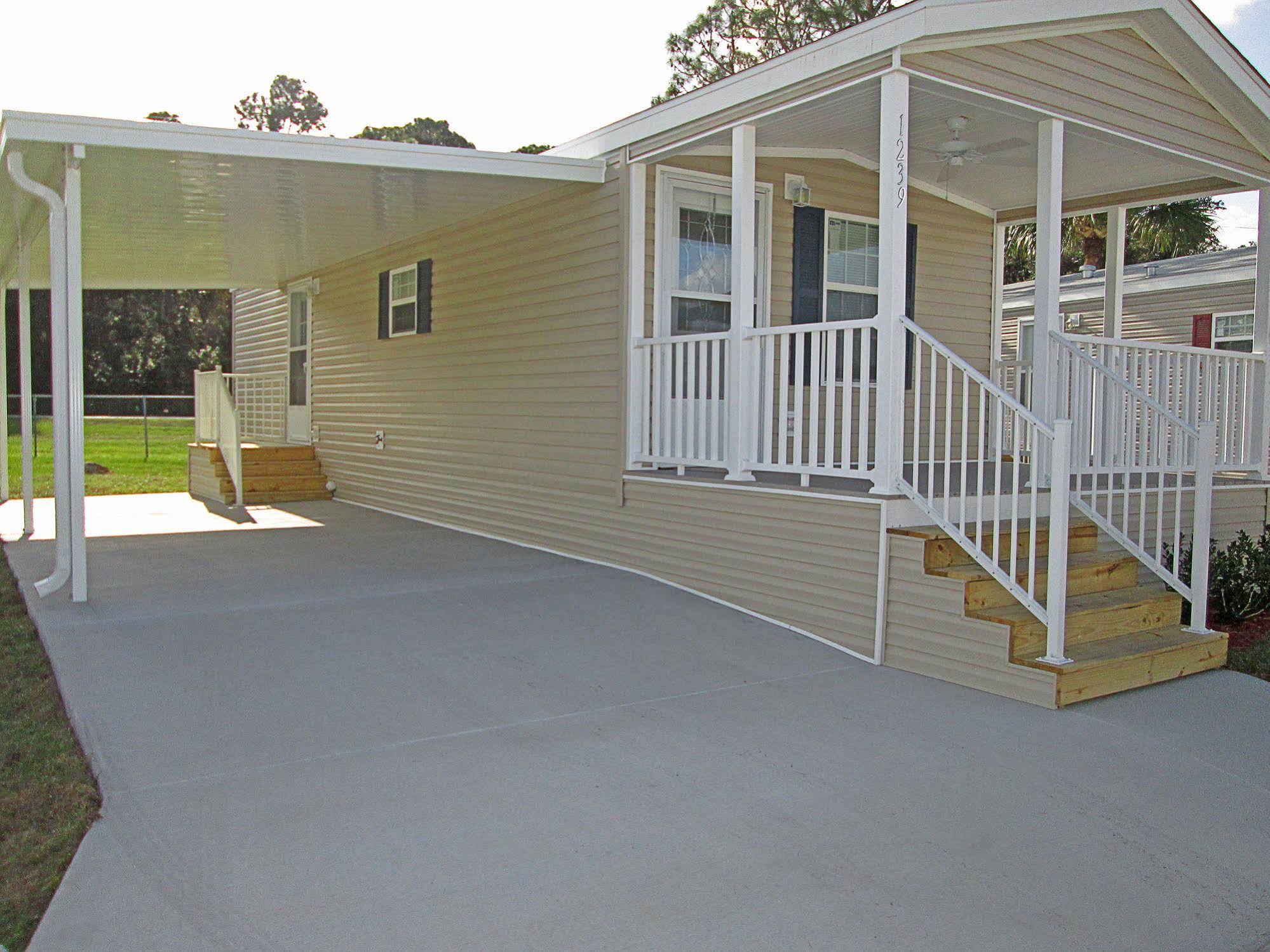 Southern Palms RV Resort