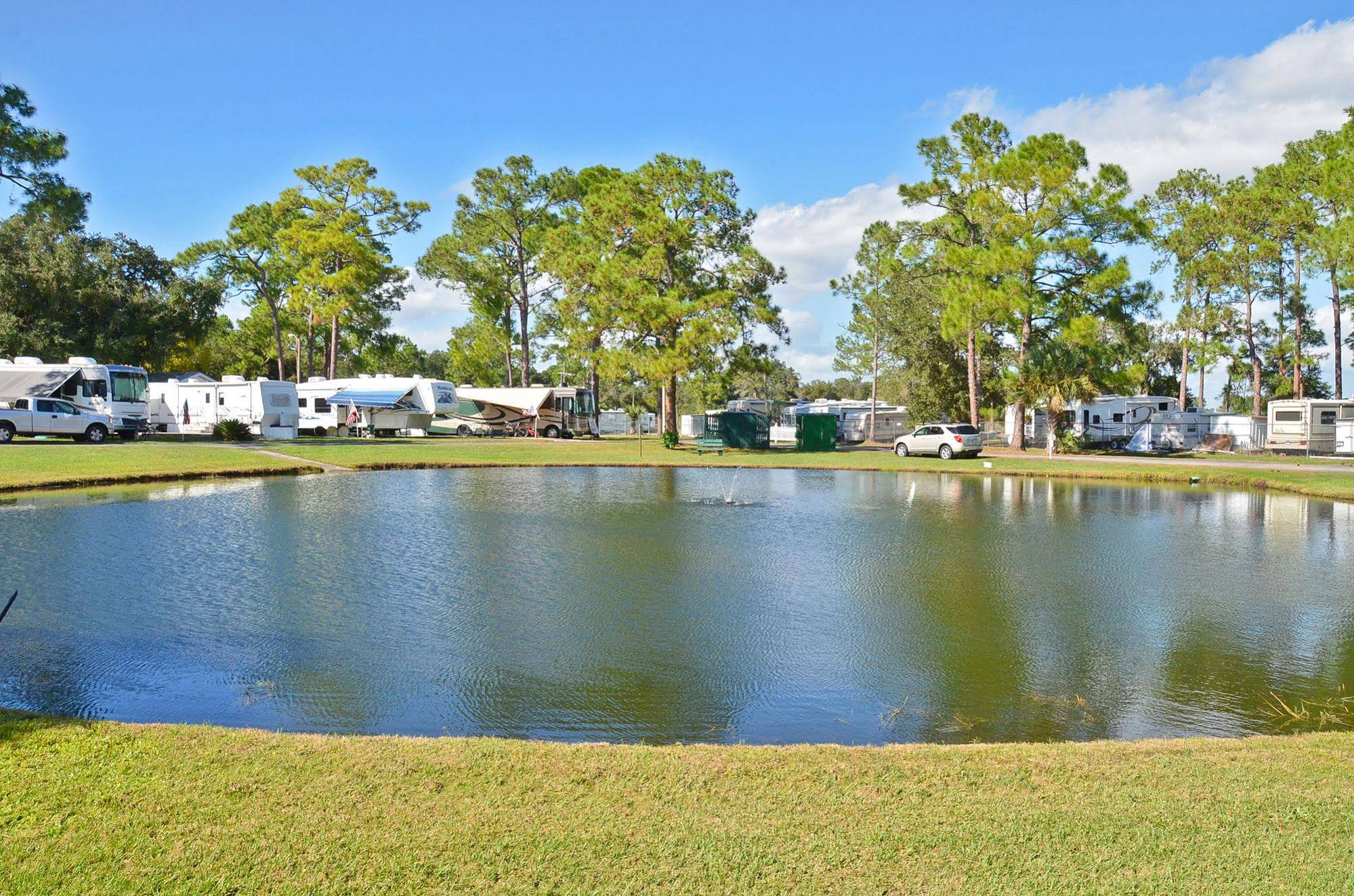 Southern Palms RV Resort