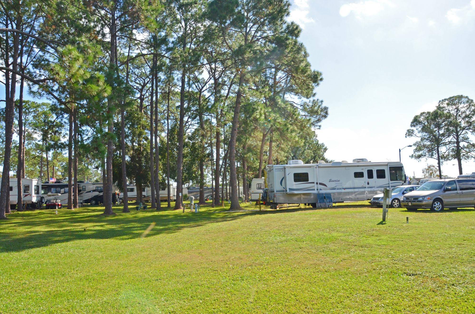 Southern Palms RV Resort