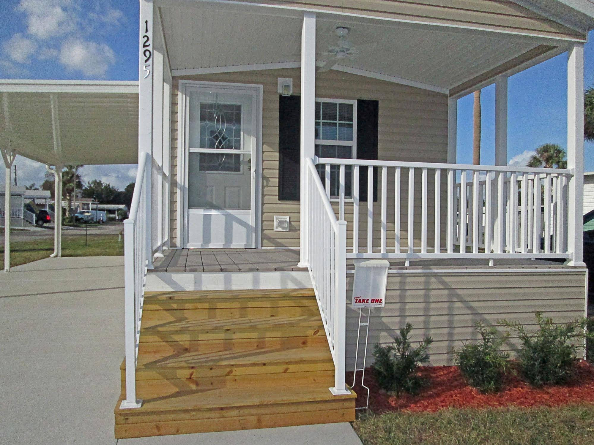 Southern Palms RV Resort