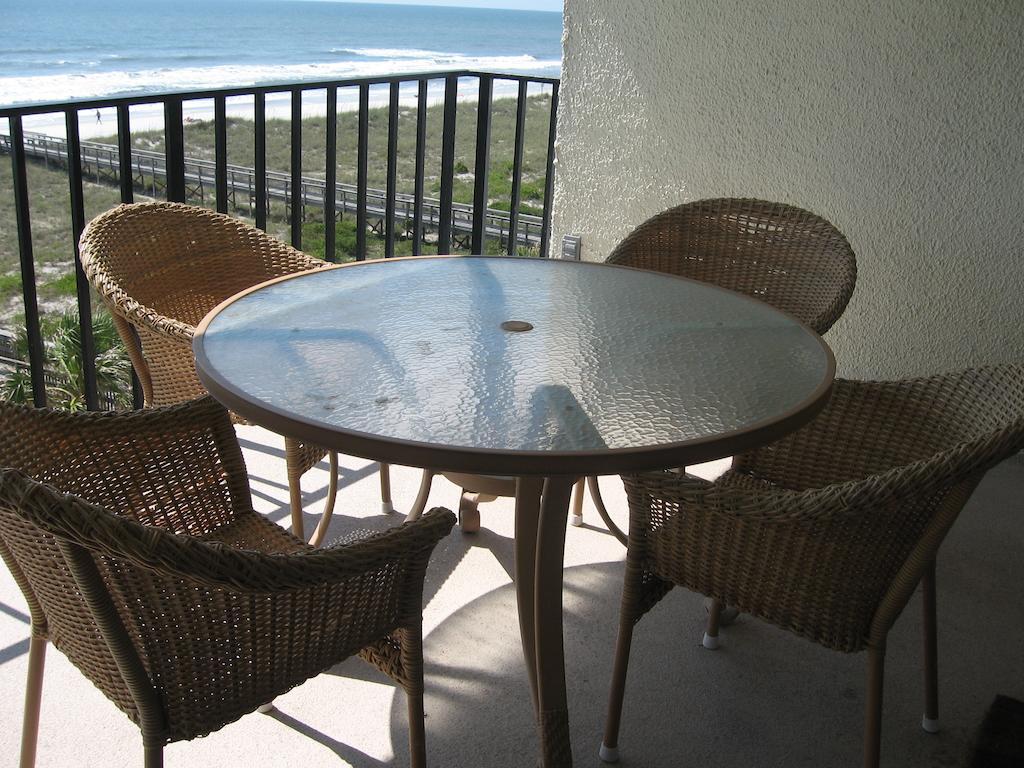 Amelia South Condominiums