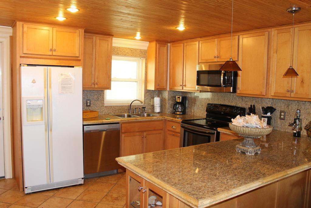 Amelia South Condominiums