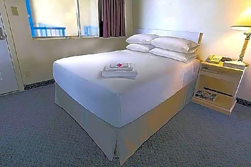 America's Best Inn & Suites - Ft. Lauderdale North