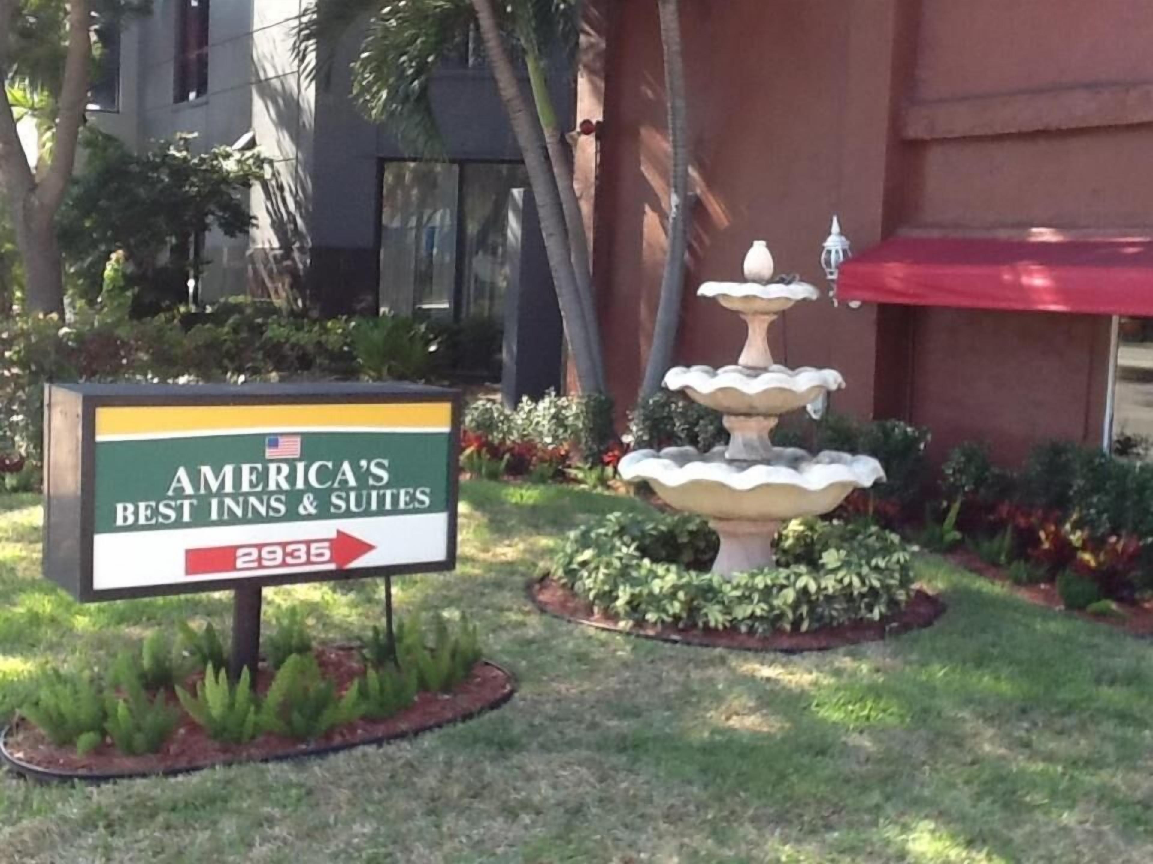 America's Best Inn & Suites - Ft. Lauderdale North