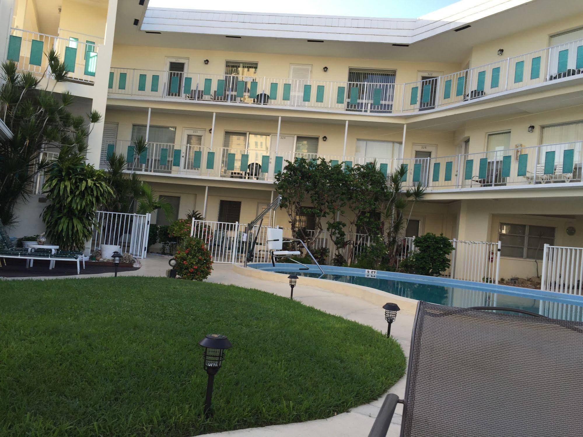 Blarney Castle Motel