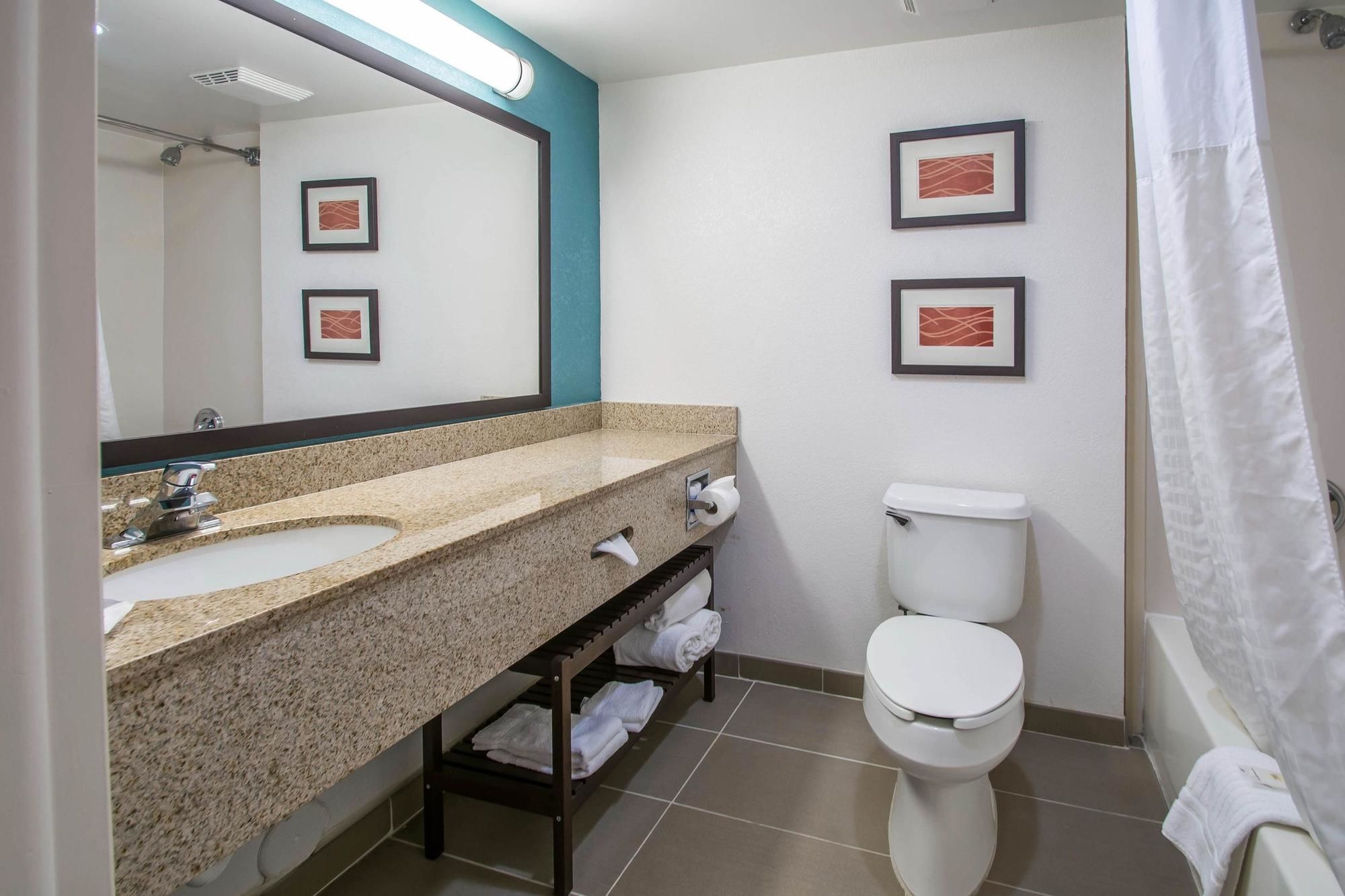 Comfort Inn & Suites Fort Lauderdale West Turnpike
