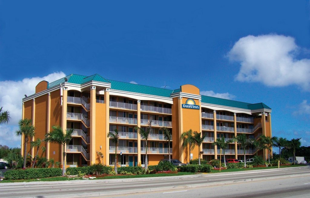 Days Inn by Wyndham Fort Lauderdale-Oakland Park Airport N