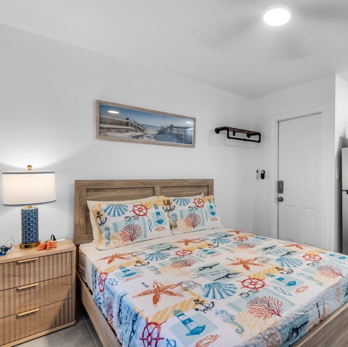 Galleria Apartments by Lowkl