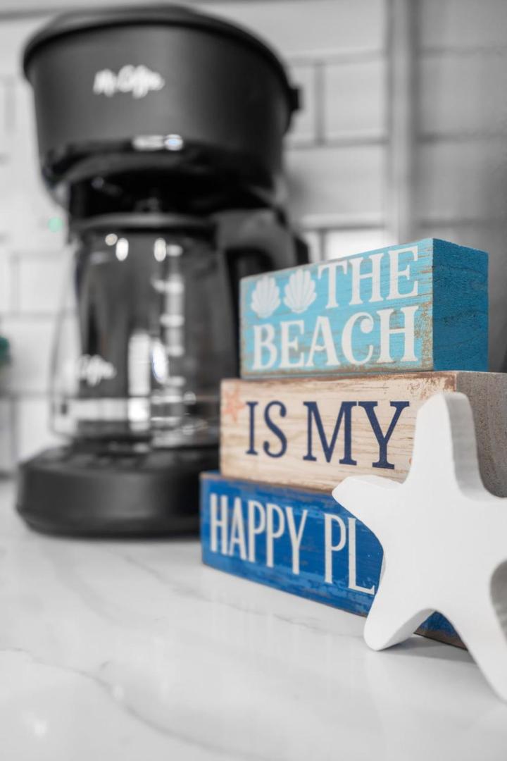 Galleria Apartments by Lowkl