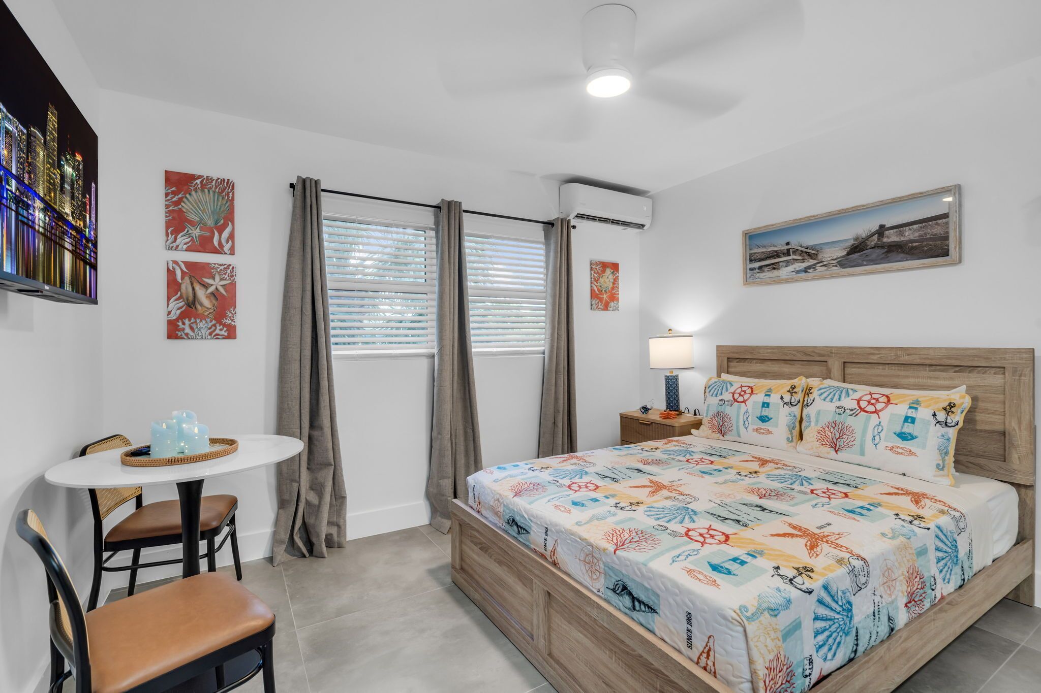 Galleria Apartments by Lowkl