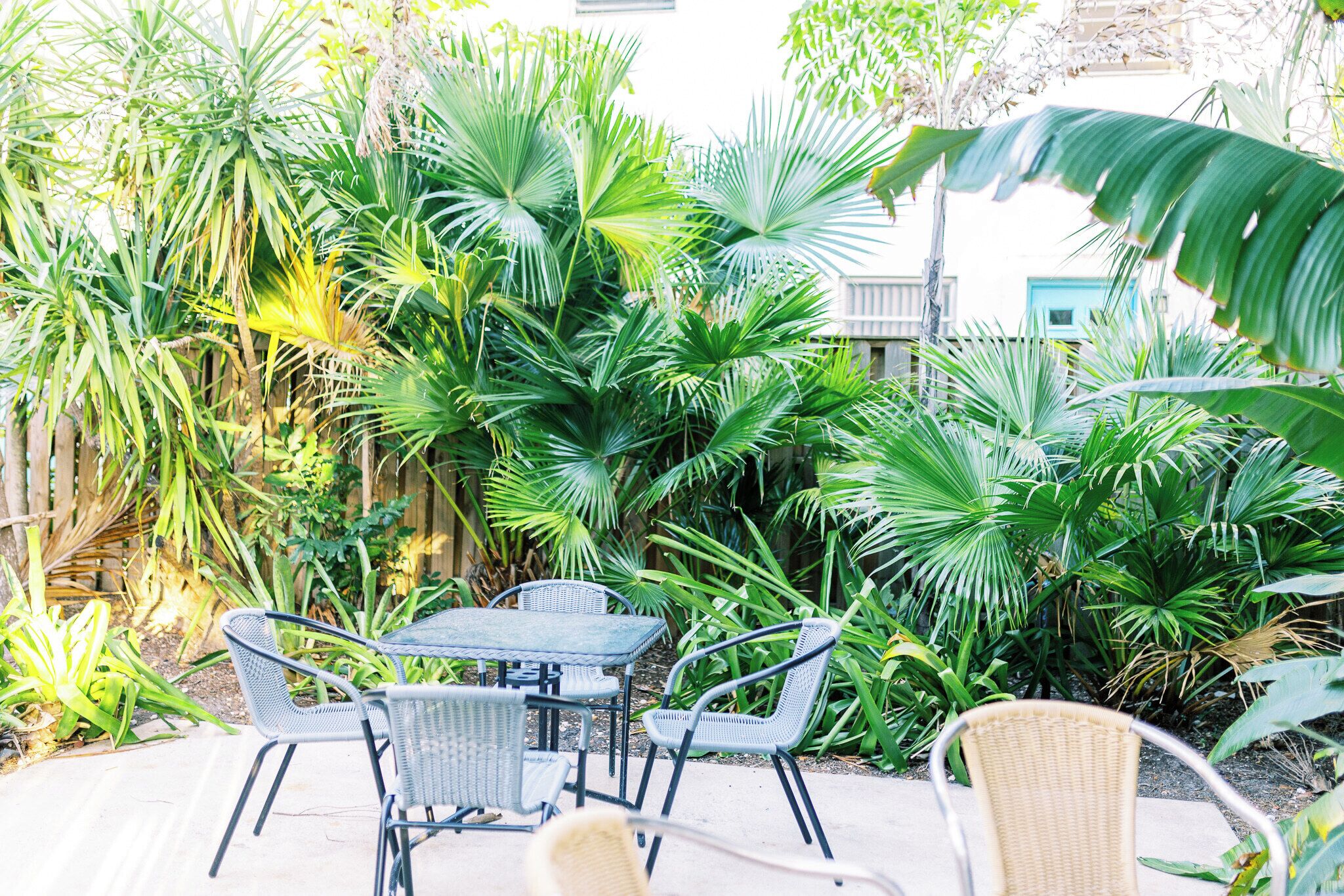 Galleria Apartments by Lowkl