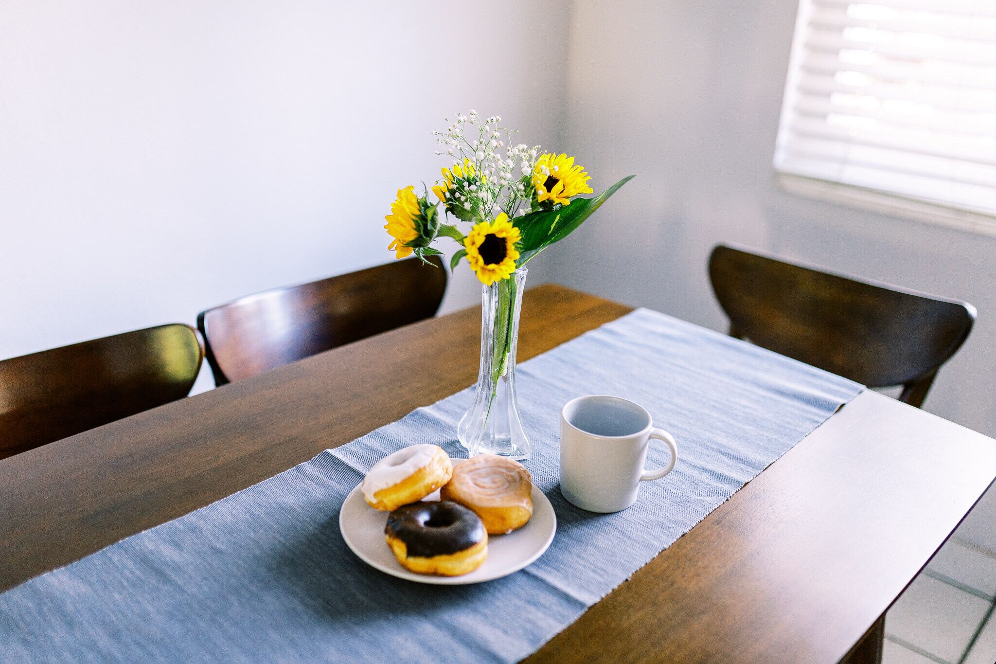 Galleria Apartments by Lowkl