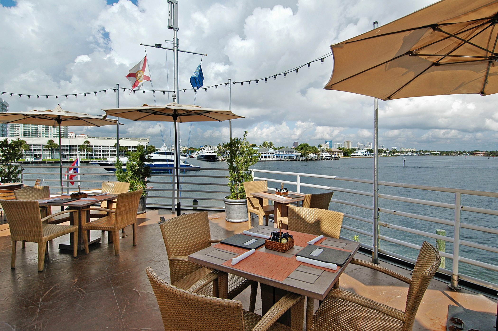 Pier Sixty-Six Hotel & Marina