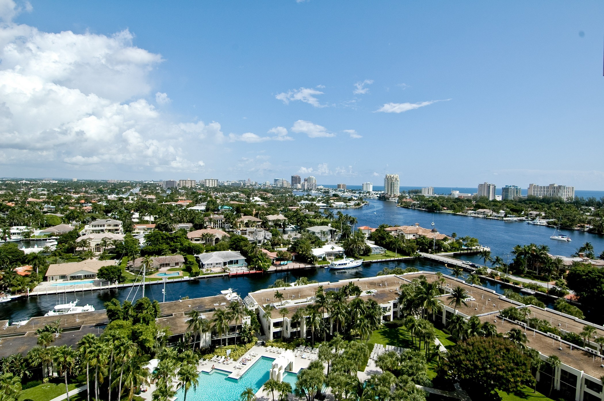 Pier Sixty-Six Hotel & Marina