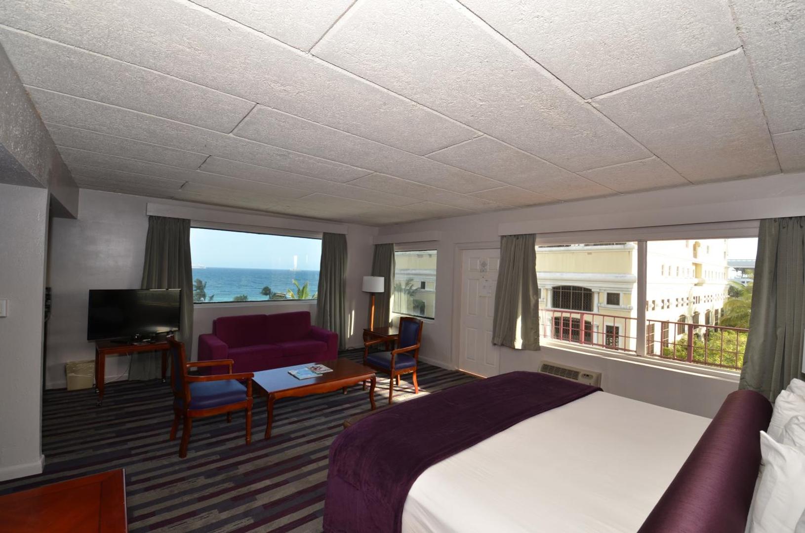 Sea Club Resort