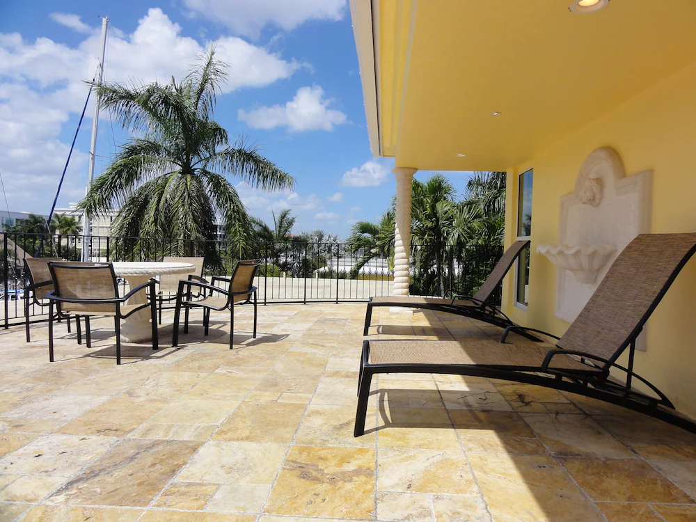 The Villas Las Olas Hotel'Apart