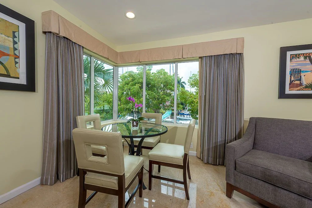 The Villas Las Olas Hotel'Apart