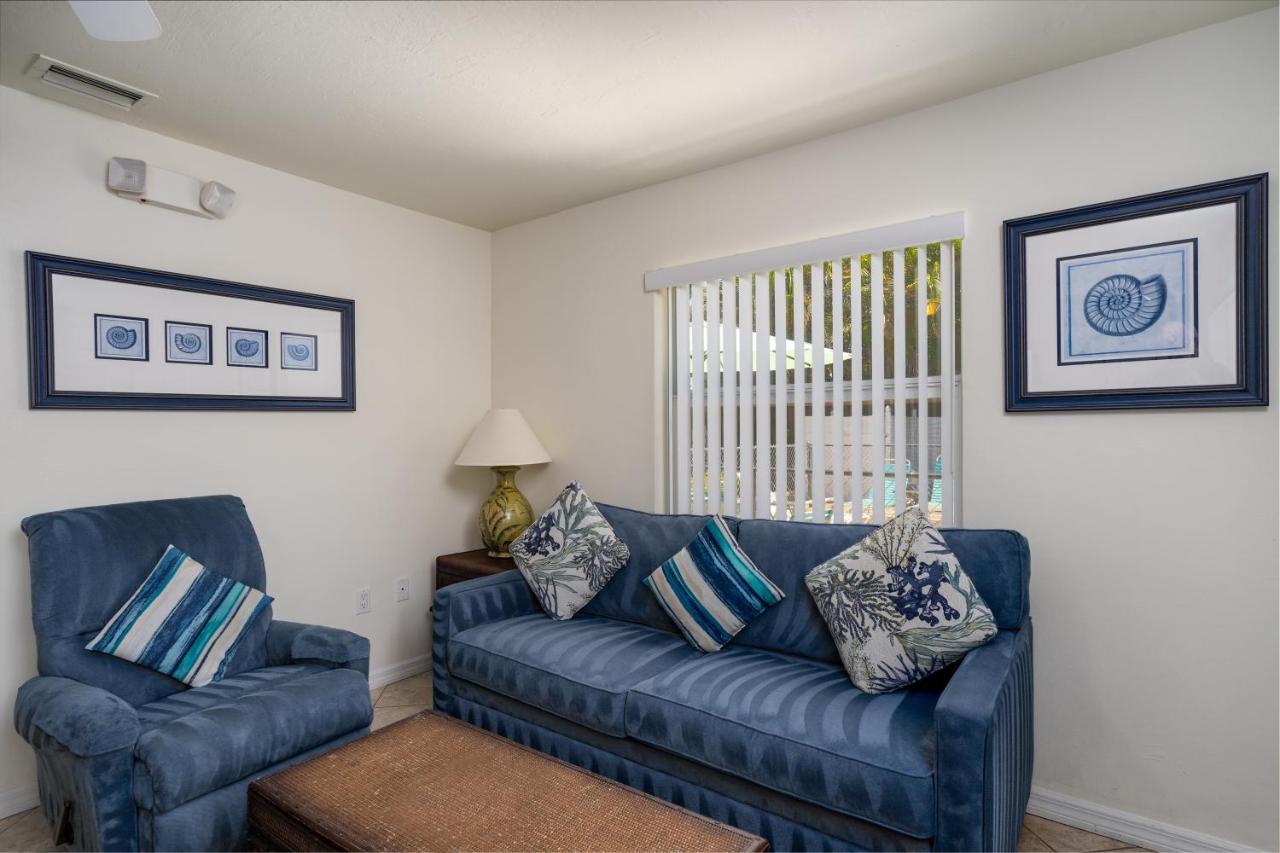 Gulf Breeze Condos