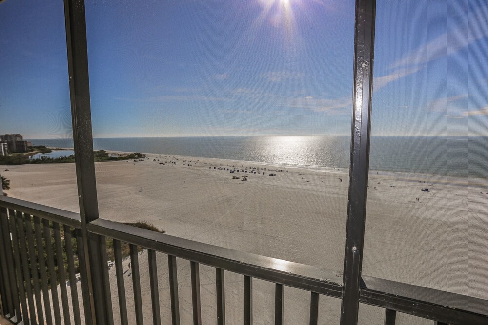 Island Winds Condominium