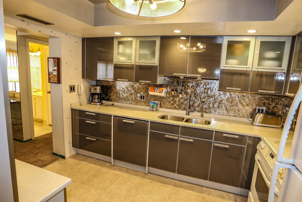 Island Winds Condominium