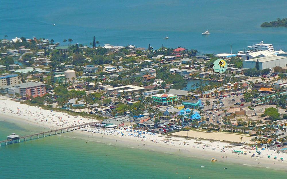Manatee Bay Inn