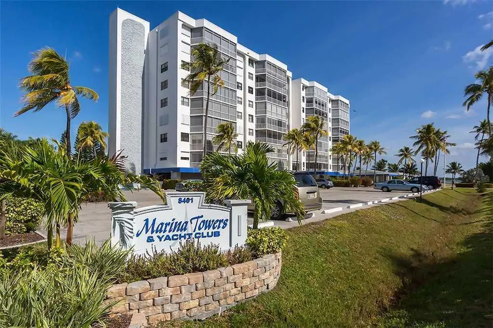 Marina Towers & Yacht Club