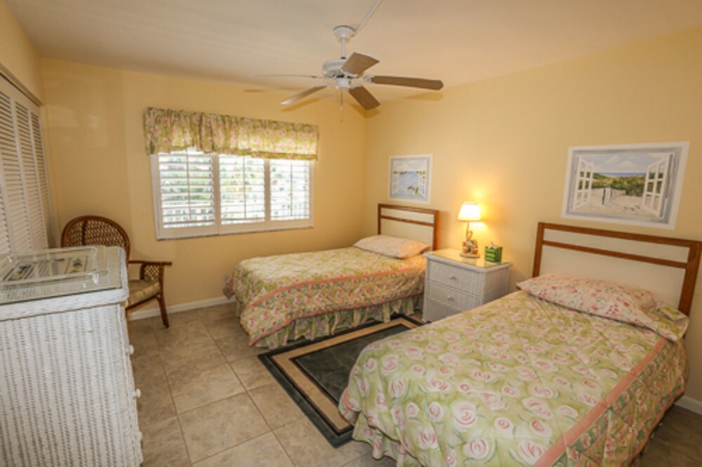 Sun Caper by RedAwning