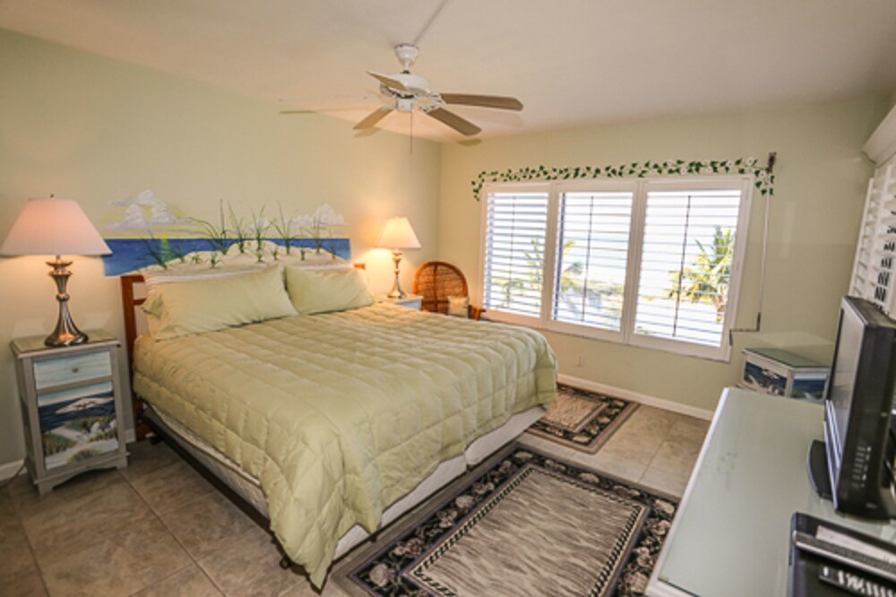 Sun Caper by RedAwning