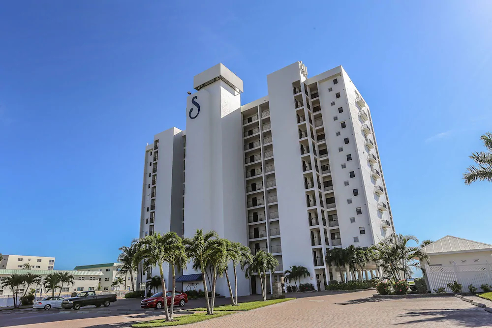 Sunset Condominium