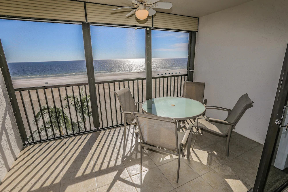 Sunset Condominium