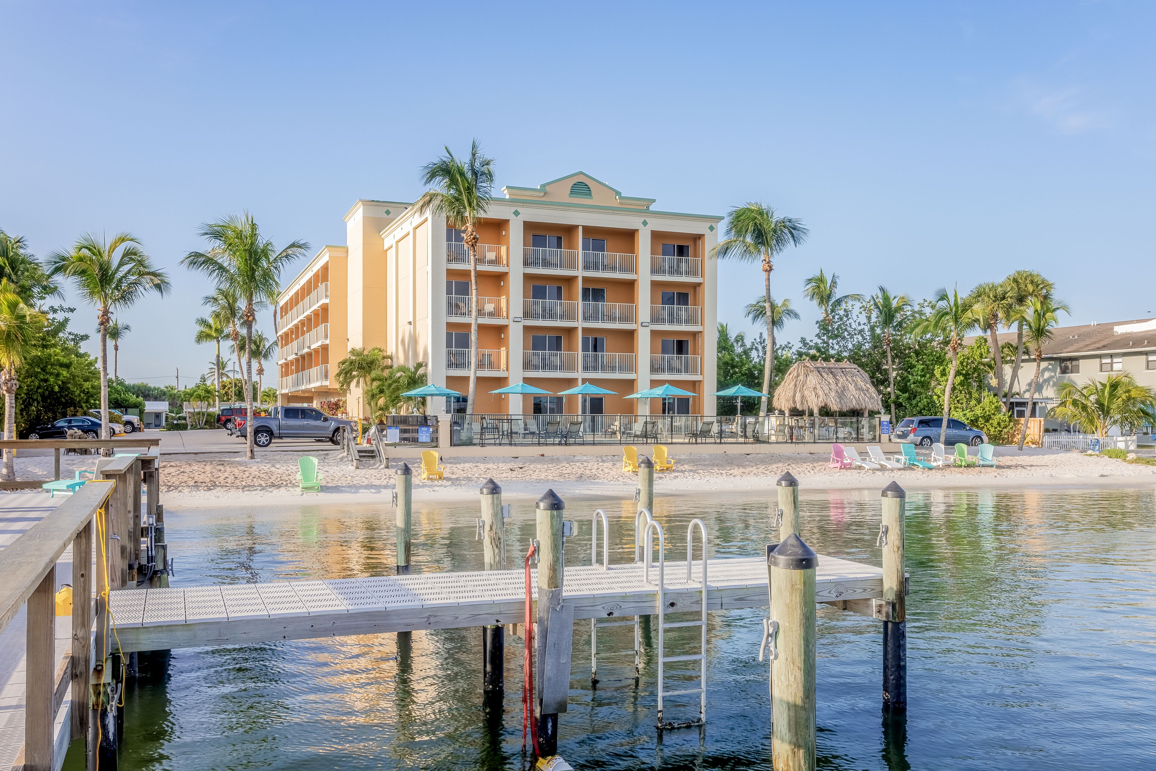 Hutchinson Island Plaza Hotel & Suites