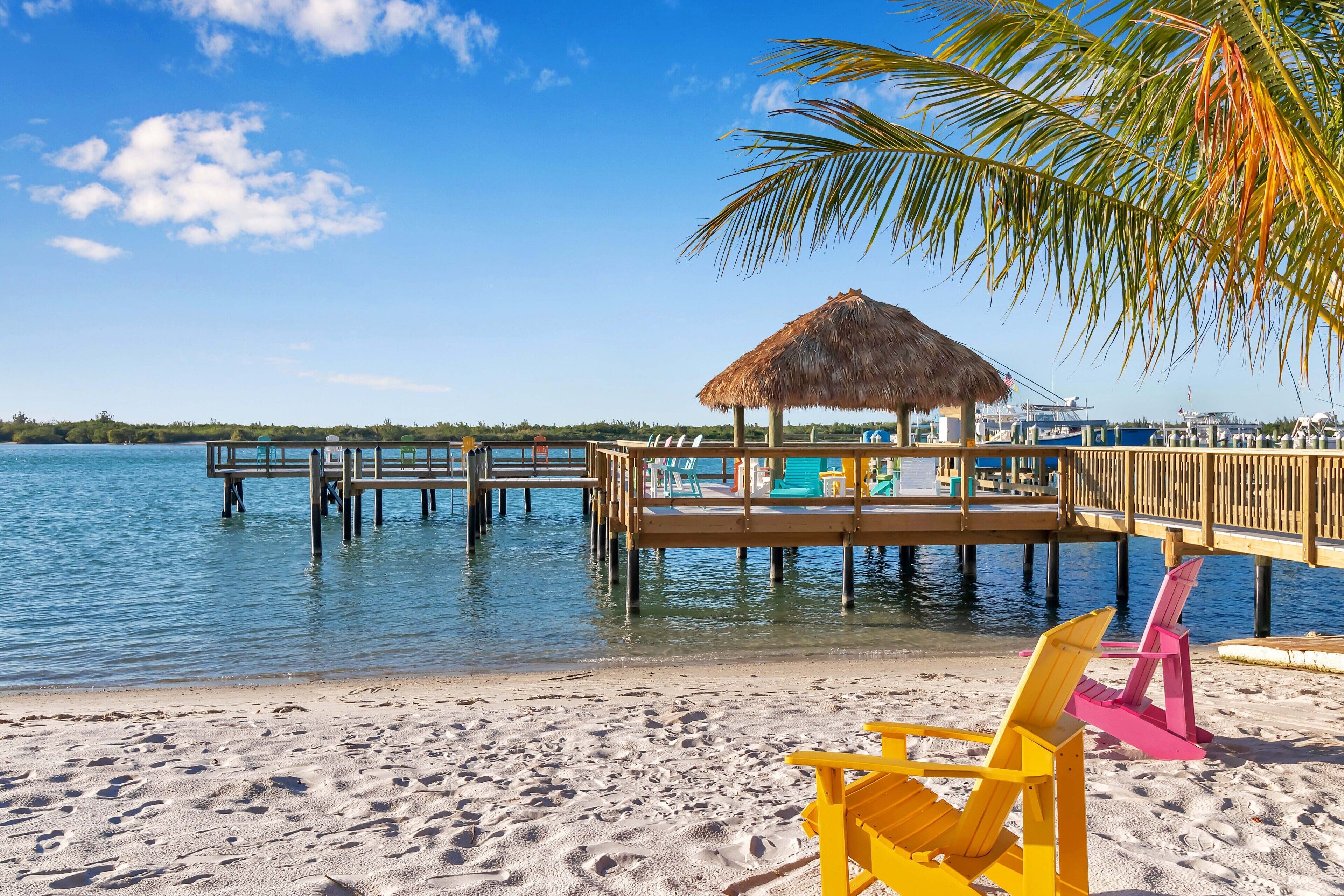 Hutchinson Island Plaza Hotel & Suites