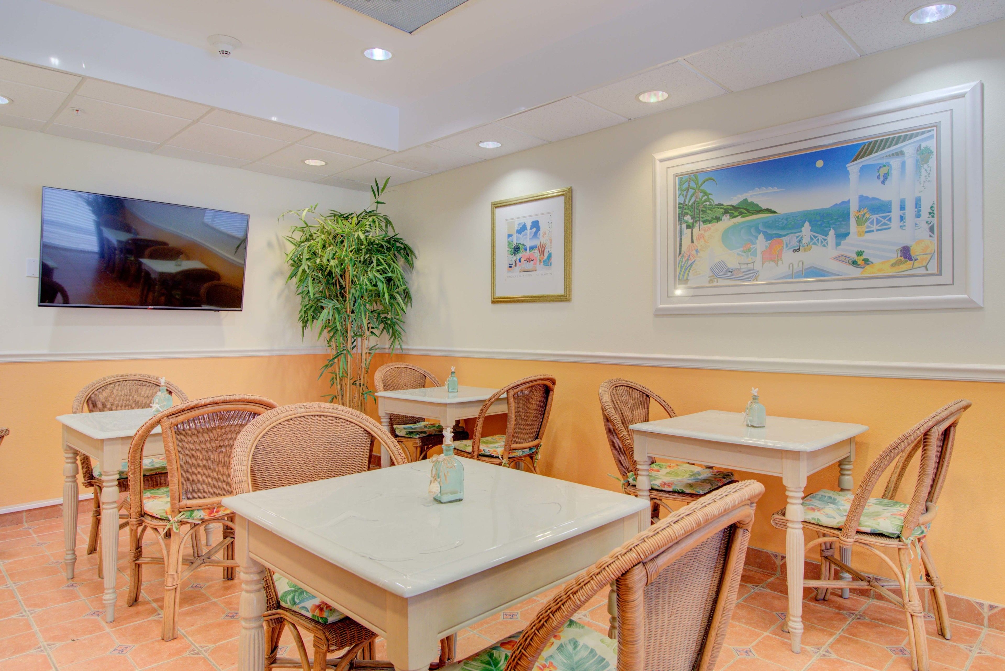 Hutchinson Island Plaza Hotel & Suites