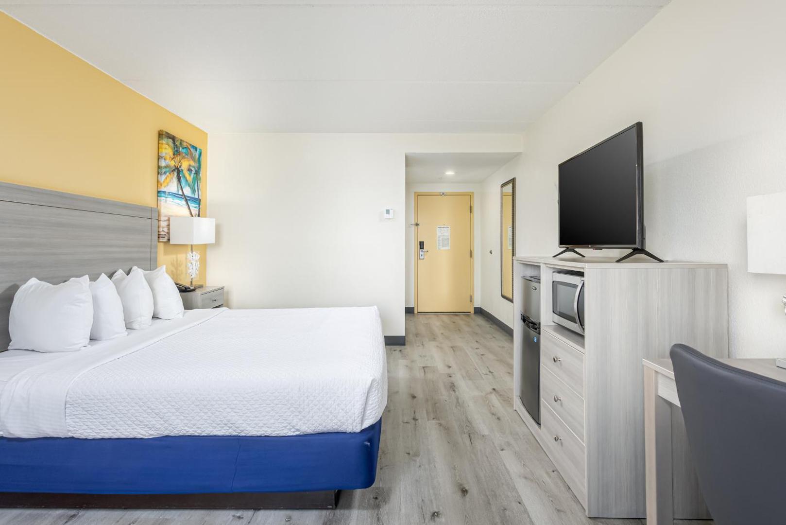 Hutchinson Island Plaza Hotel & Suites