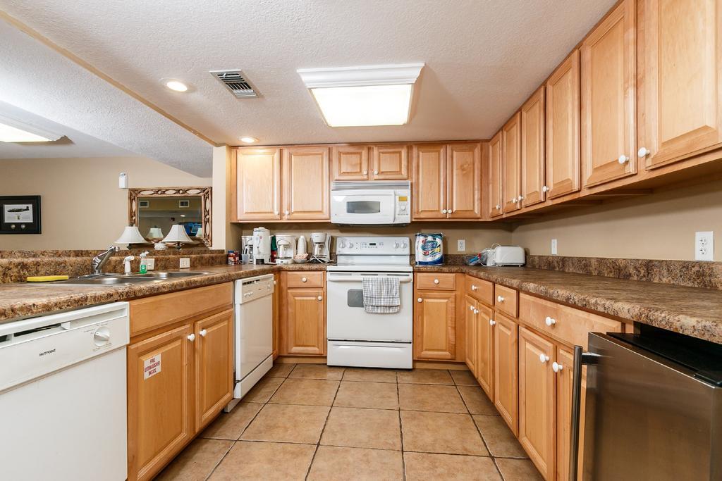 Island Echos Condominiums by Vacasa