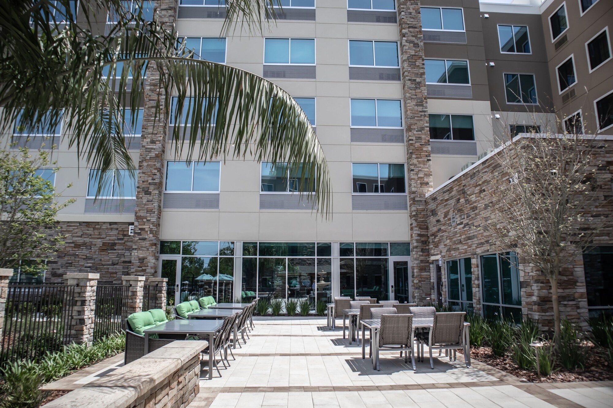Holiday Inn Express & Suites Gainesville I-75