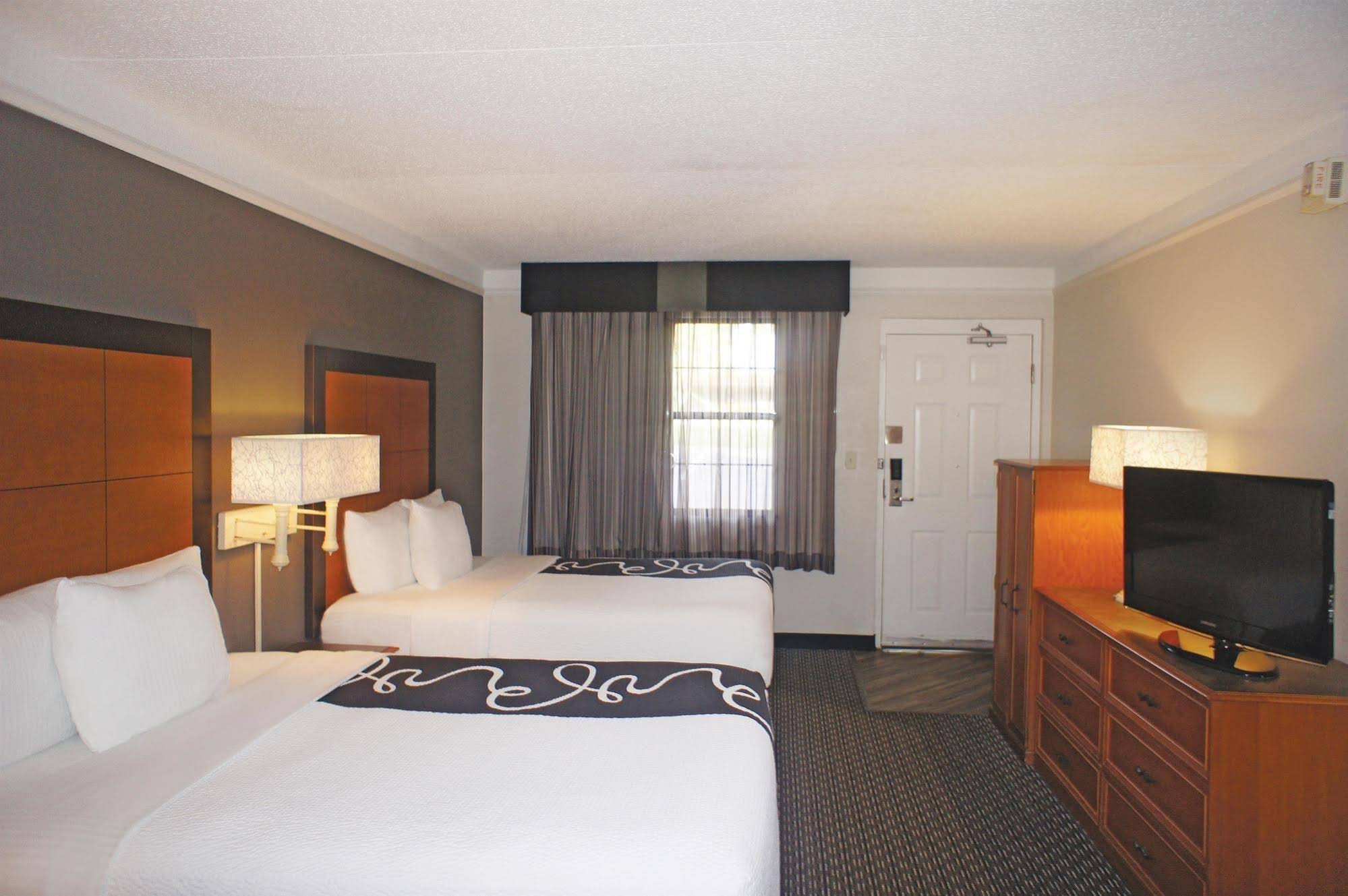 Days Inn by Wyndham Gainesville University I-75
