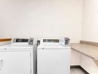 Super 8 by Wyndham Gainesville