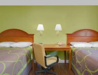 Super 8 by Wyndham Gainesville