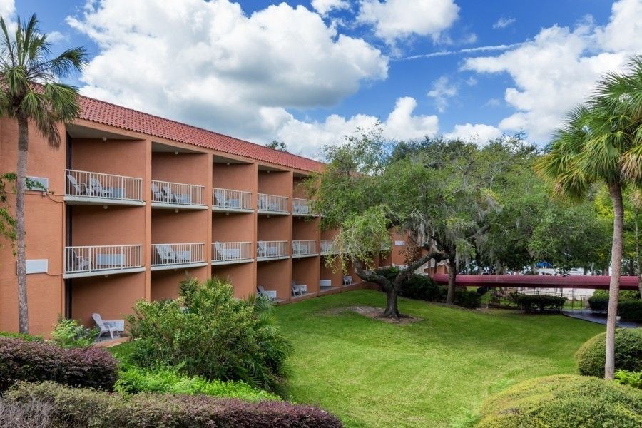 Stayable Select Gainesville