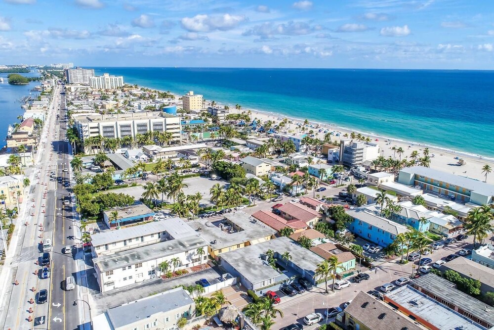 Hollywood Beach Inn