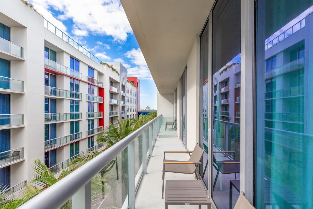 Costa Hollywood Beach Resort by Ammos Vacation Rentals