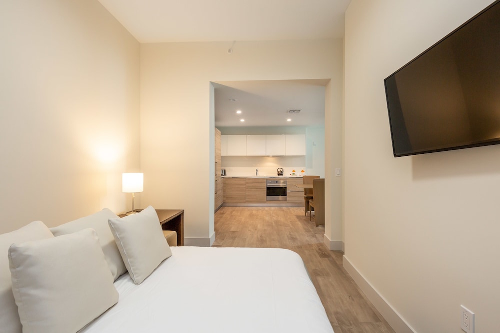 Costa Hollywood Beach Resort by Ammos Vacation Rentals