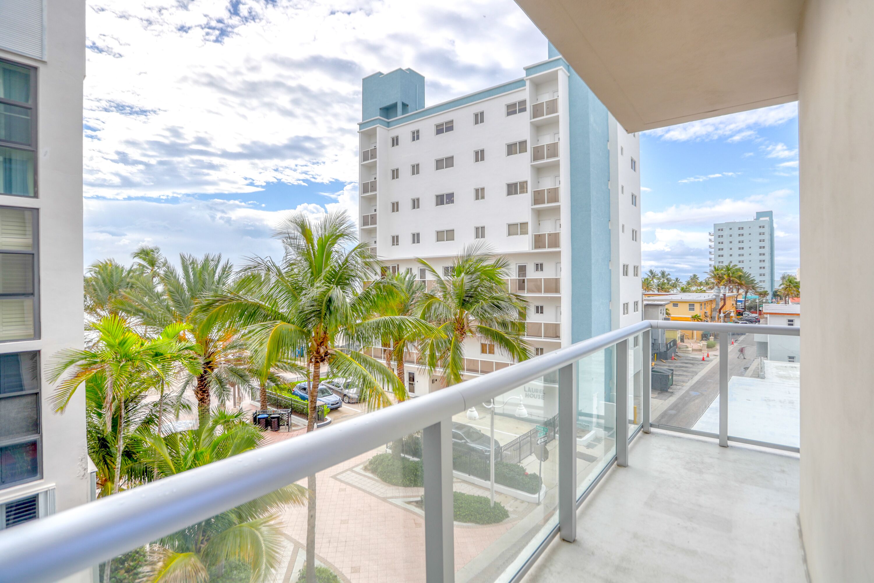 Costa Hollywood Beach Resort by Cielo Stays