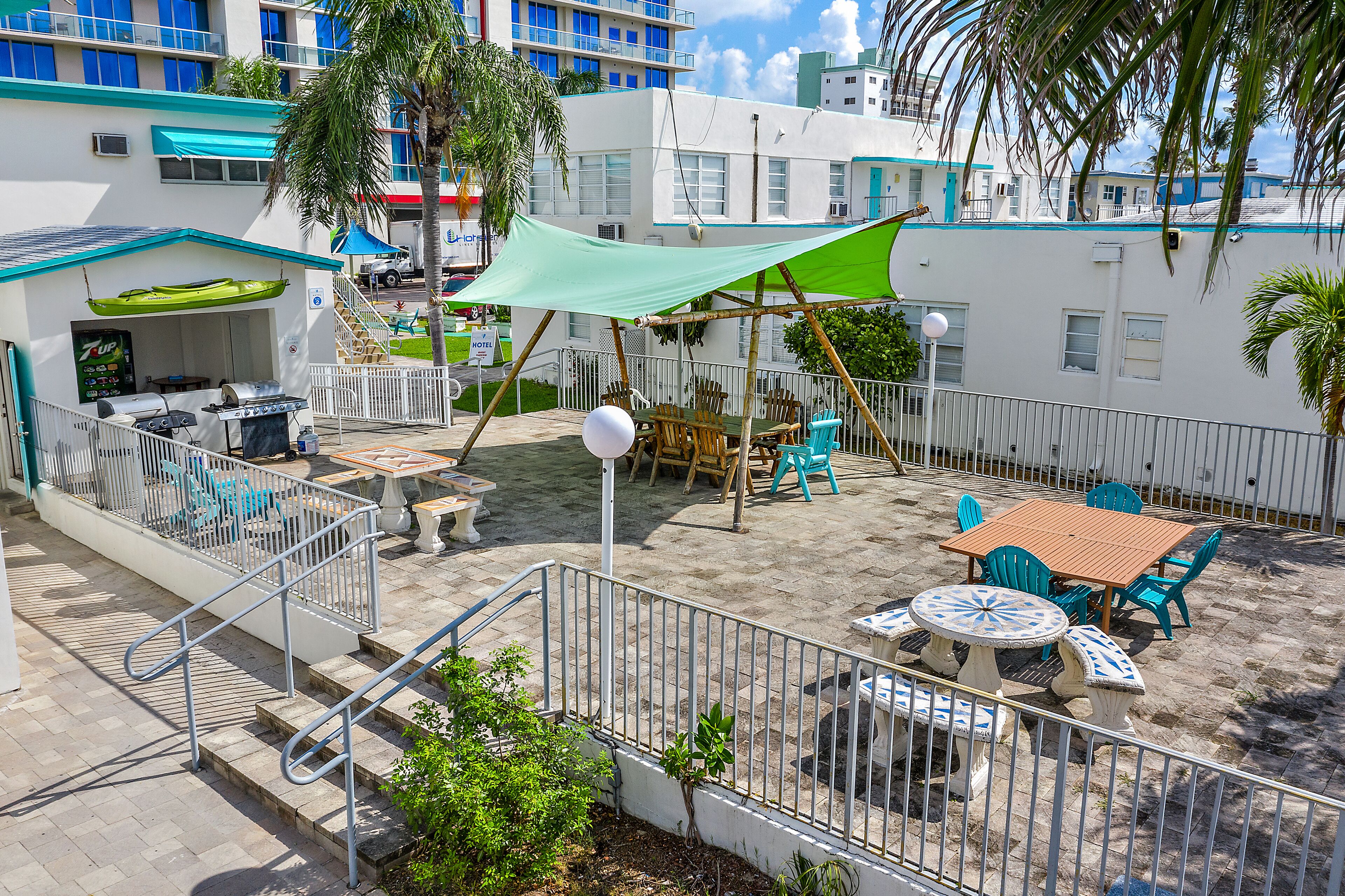 Hollywood Beachside Boutique Suites