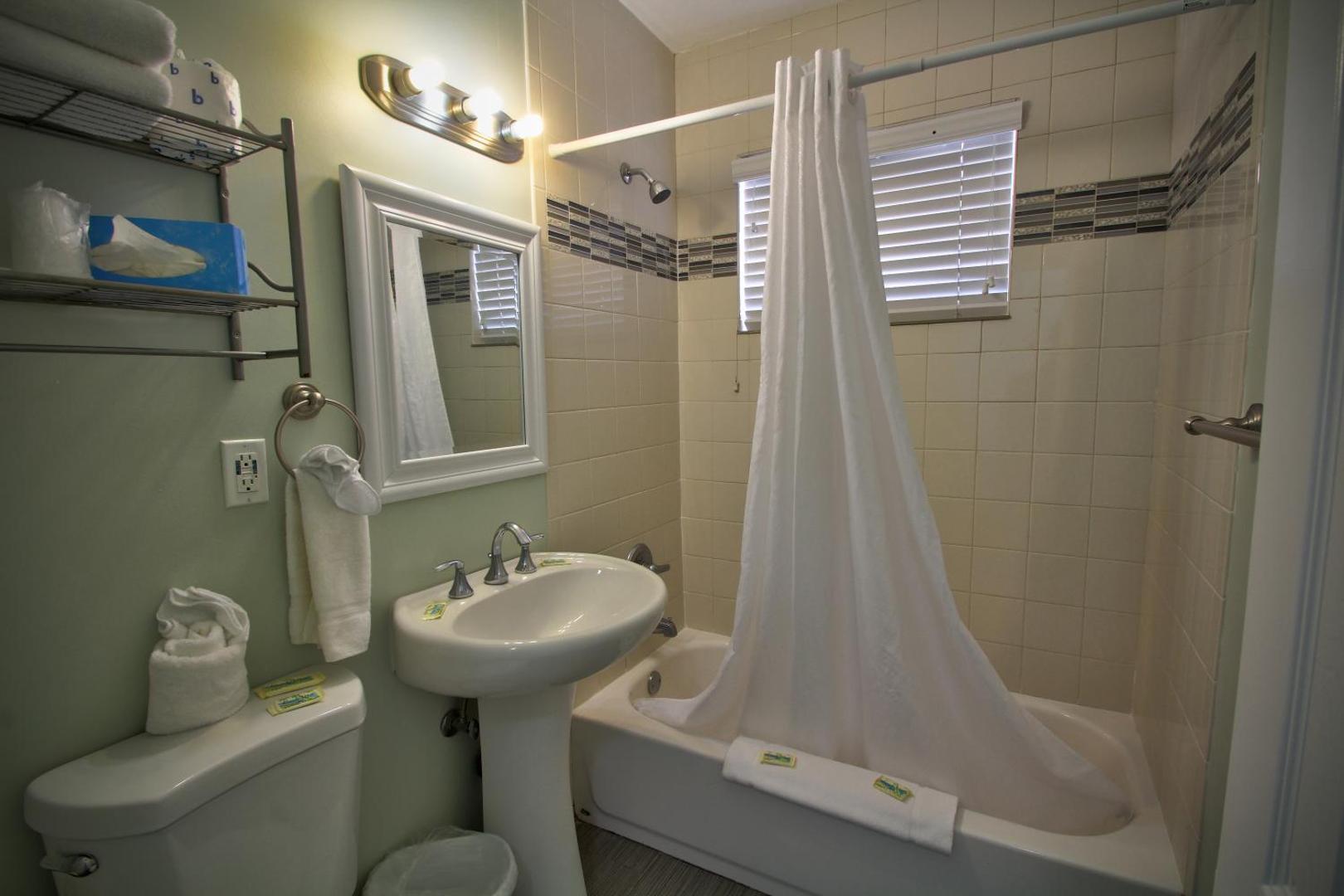 Hollywood Beachside Boutique Suites