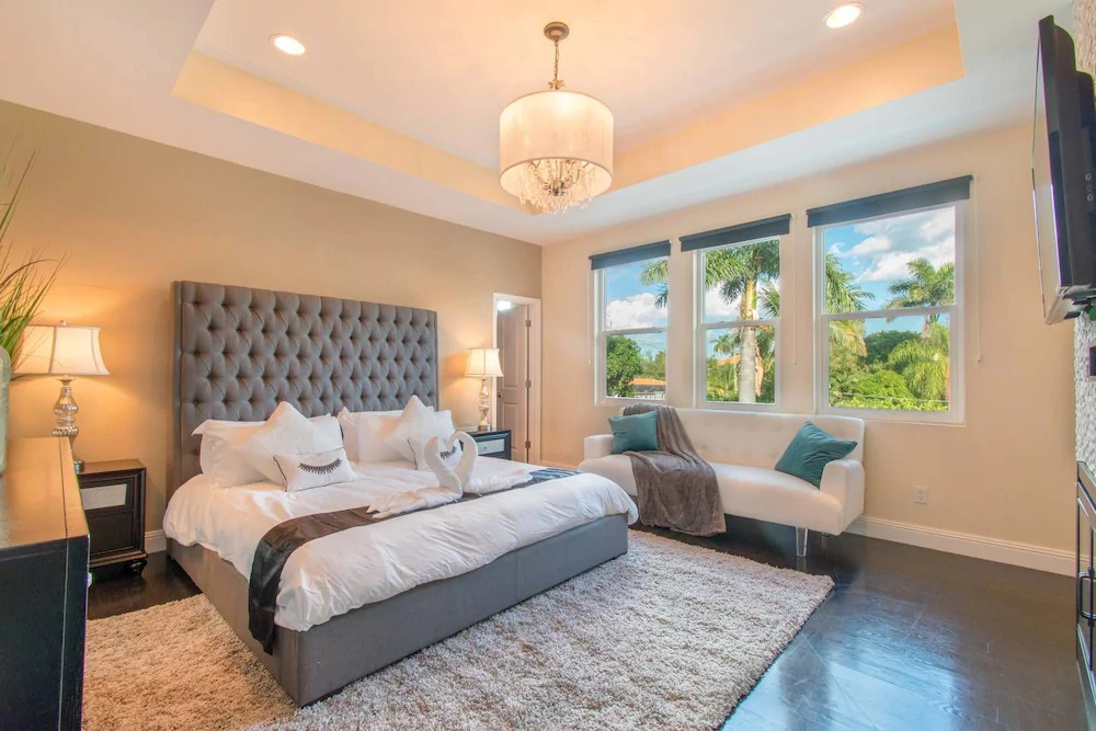 Hollywood Dream House
