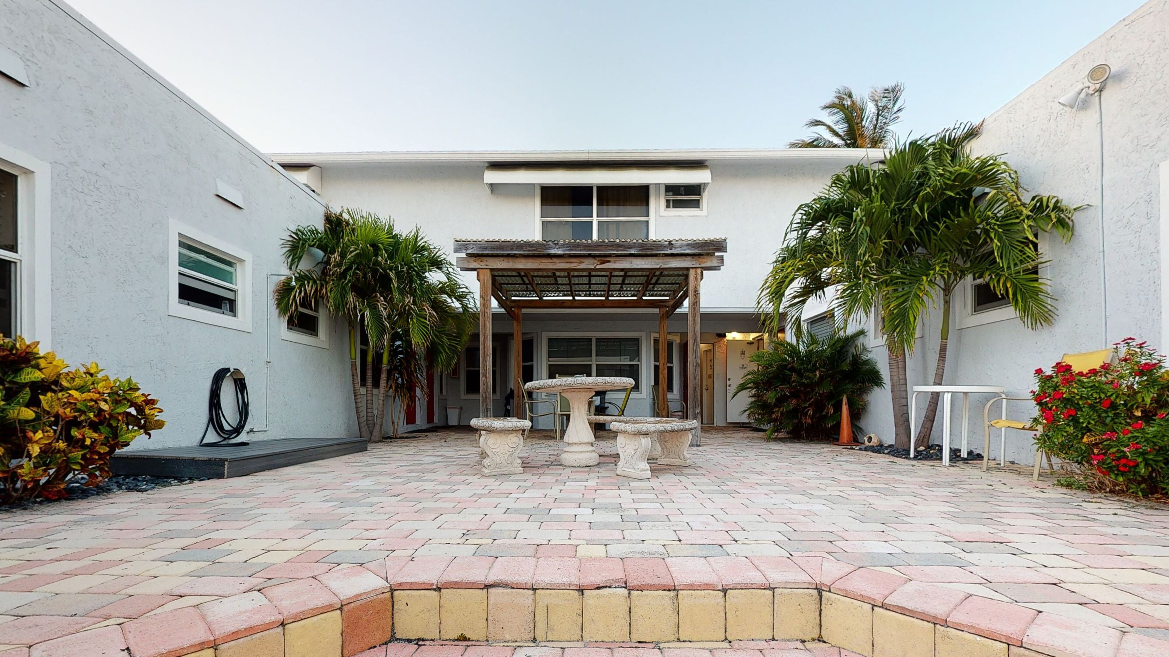 Sun Beach Inn