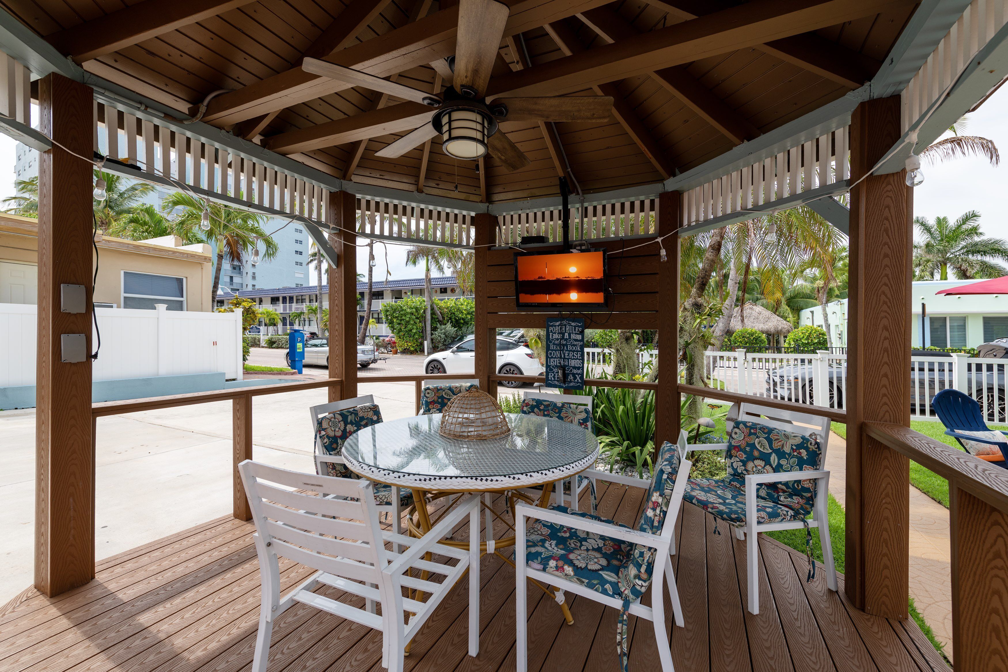 Tropic Isle Boutique Hotel